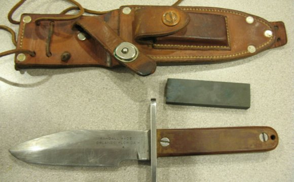 Item:NASA Astronaut Knife