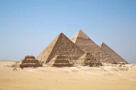 3-Pyramids-Of-Giza
