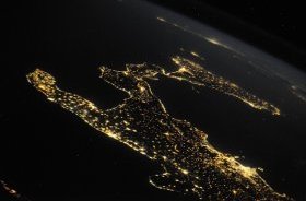 image of Italy at night