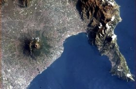 image of Mt Vesuvius